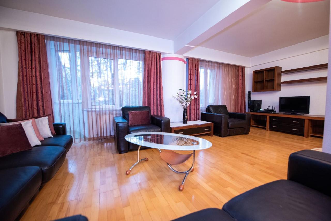 Cozy Apartment In Suceava Buitenkant foto