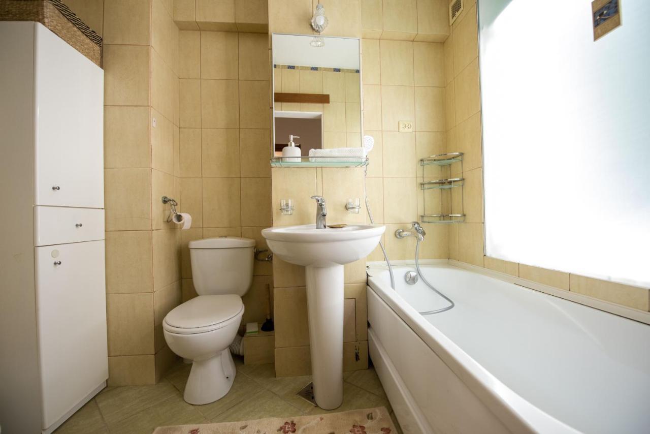 Cozy Apartment In Suceava Buitenkant foto